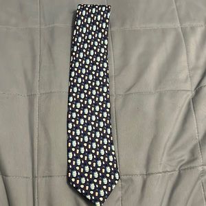 Vineyard vines kegs and eggs tie
